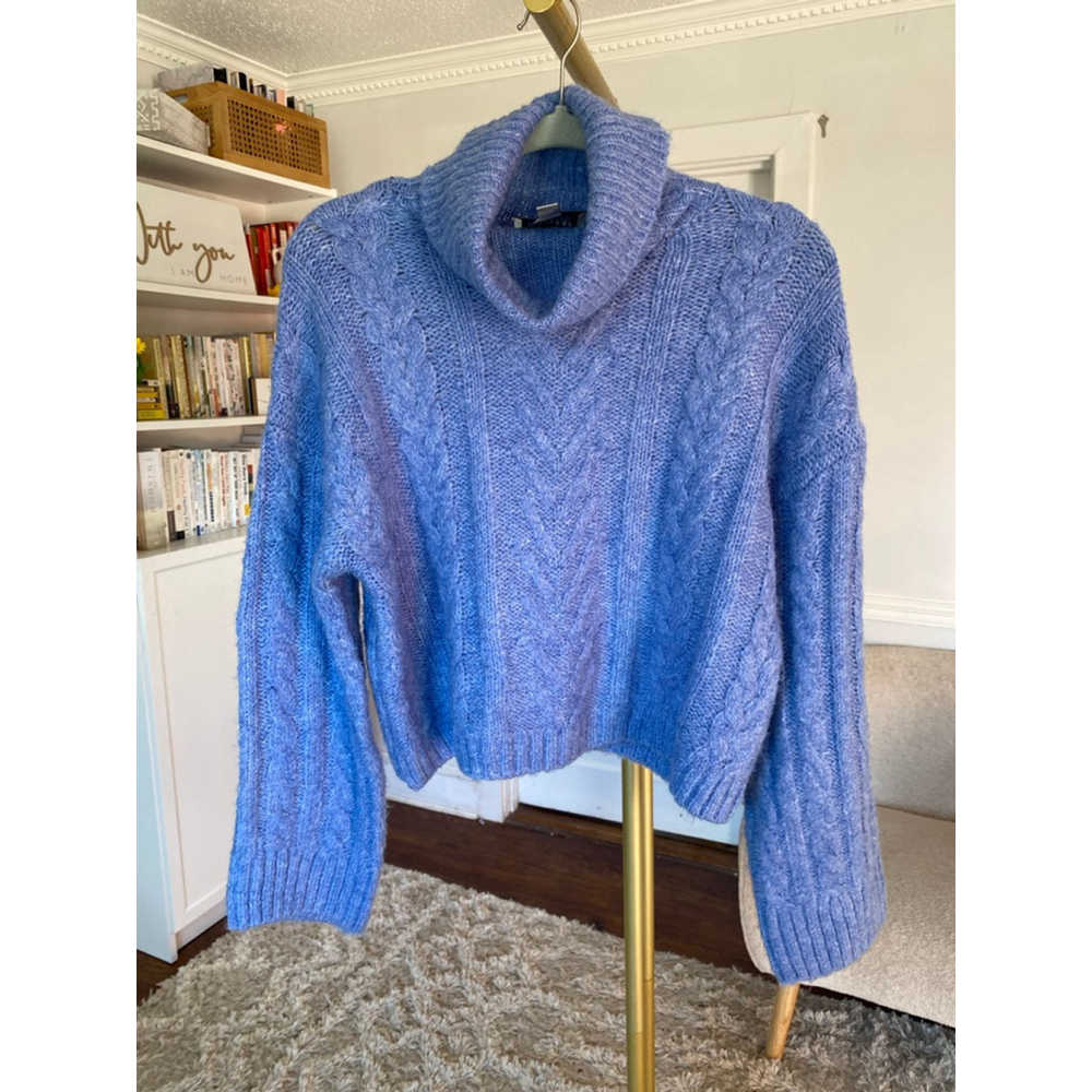 Industry Blue Cable Knit Turtleneck Cropped Sweater Buttery Soft Luxe Clean Girl - Picture 2 of 7